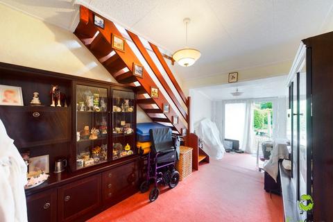 15 Barry Avenue, Bexleyheath, DA7 5LJ