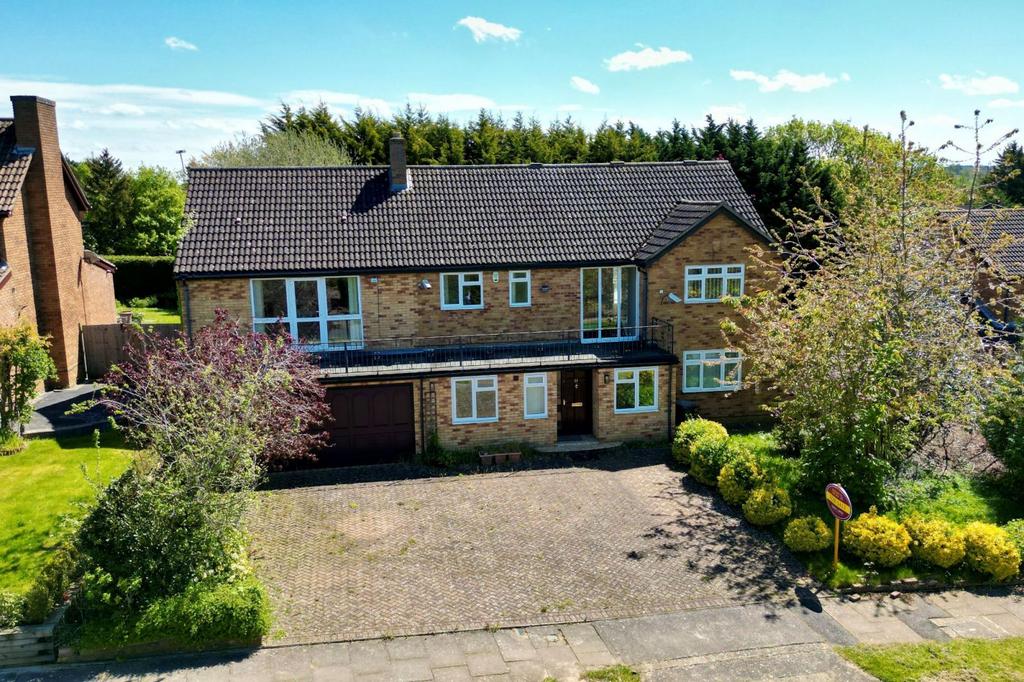 Thorburn Road, Northampton... 5 bed detached house for sale £800,000