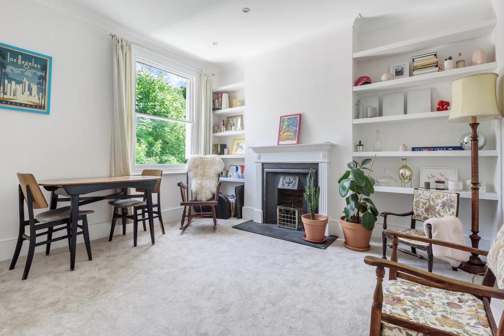 Breakspears Road, Brockley 2 bed flat £500,000