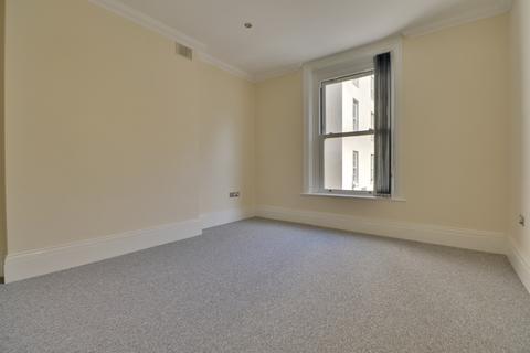 3 bedroom apartment for sale - Queens Gate, Southsea