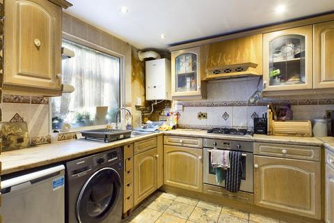 3 bedroom end of terrace house for sale - Hadfield Road, Stanwell, Middlesex, TW19