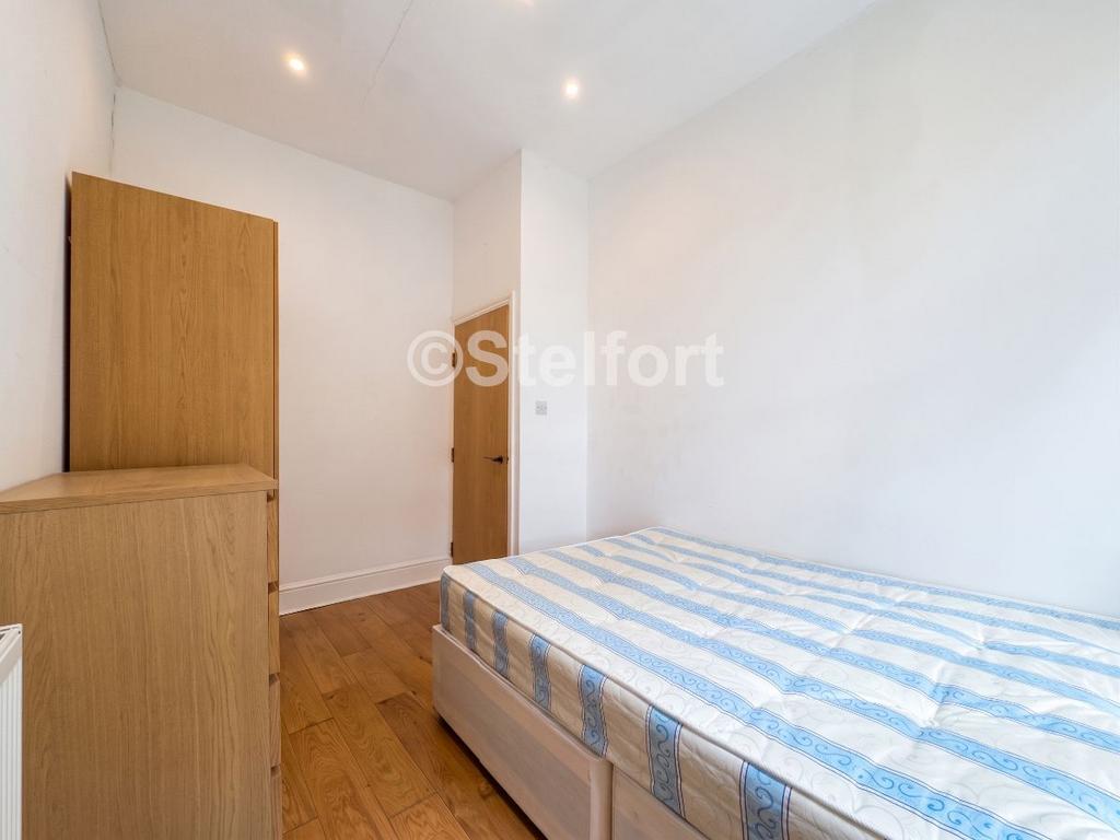 Apartment in London - More