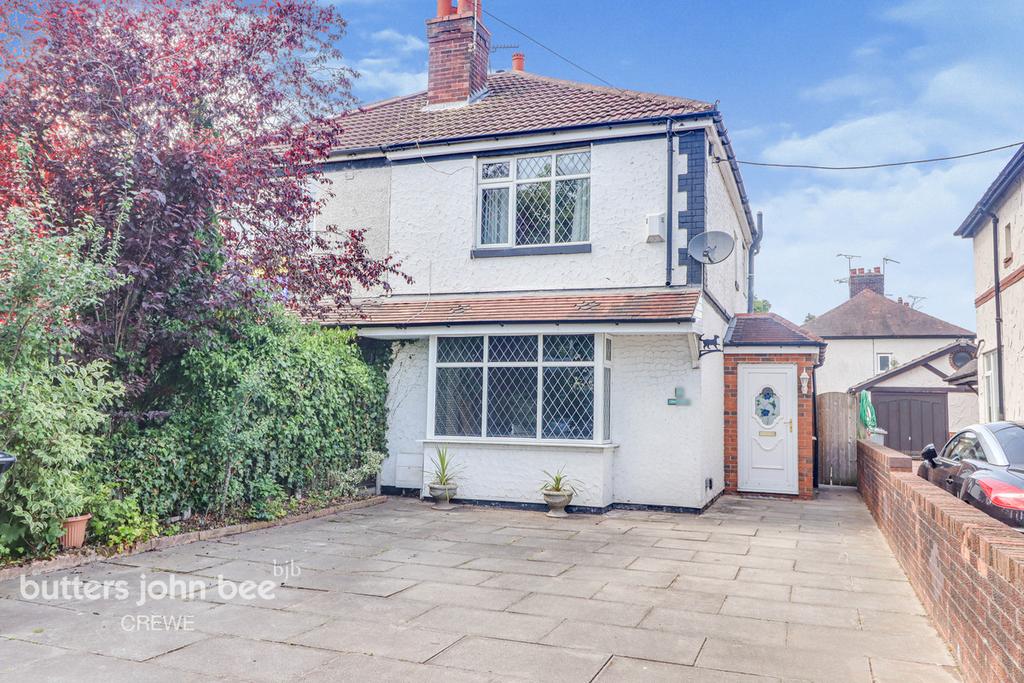 Valley Road, Crewe 2 bed semidetached house £160,000