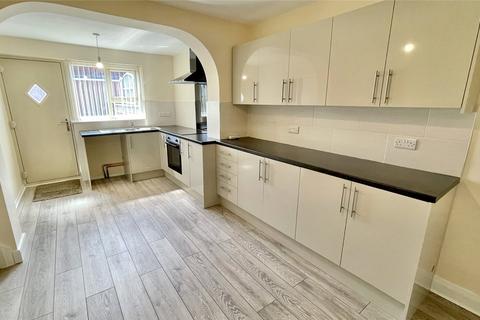 2 bedroom terraced house to rent, Whitehill Avenue, Barnsley, S70