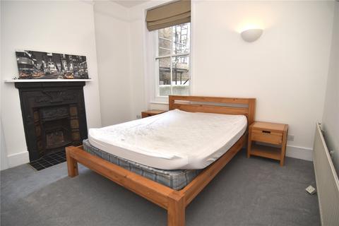 3 bedroom apartment to rent - Latchmere Road, London, SW11