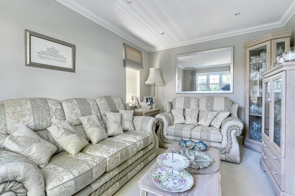 Family Room/Dining R