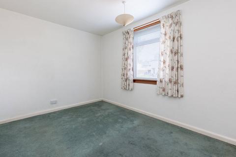 8 Boswall Gardens, Edinburgh, EH5 2BN