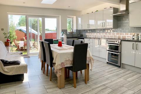 35 Thornton Road, Northampton, NN2 6LS