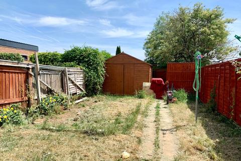 35 Thornton Road, Northampton, NN2 6LS