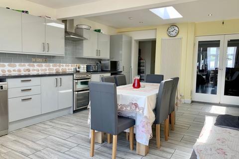 35 Thornton Road, Northampton, NN2 6LS