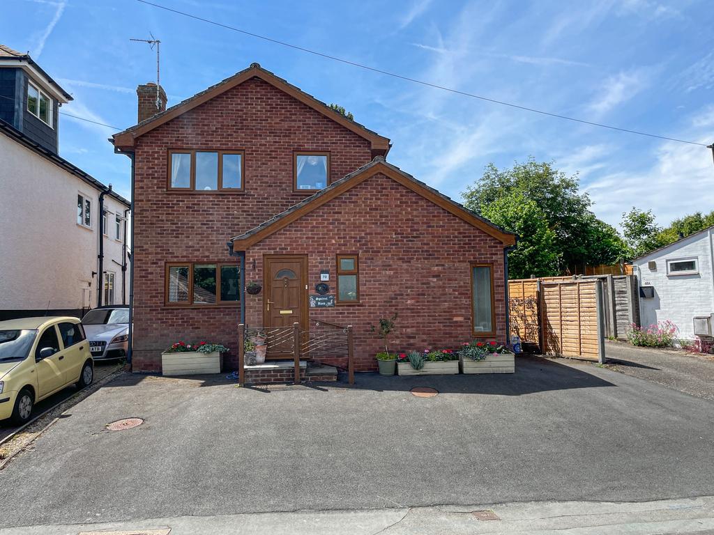 Hinton Road, Hinton, Hereford 3 bed detached house £320,000