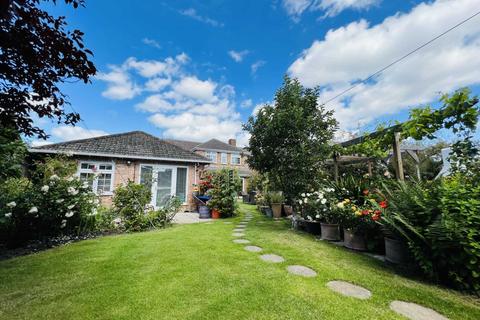 25 Fairacres Road, Didcot, OX11 8QG