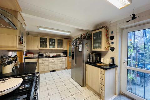 25 Fairacres Road, Didcot, OX11 8QG