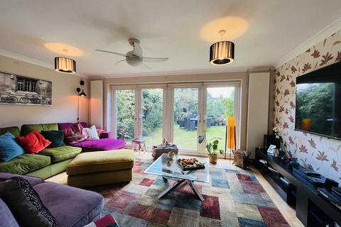 25 Fairacres Road, Didcot, OX11 8QG