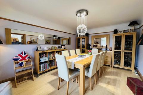 25 Fairacres Road, Didcot, OX11 8QG