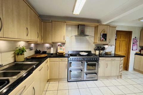 25 Fairacres Road, Didcot, OX11 8QG