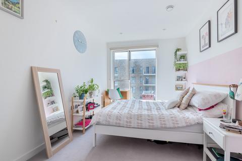 2 bedroom flat for sale, The Moore, 27 East Parkside, Greenwich Peninsula, SE10