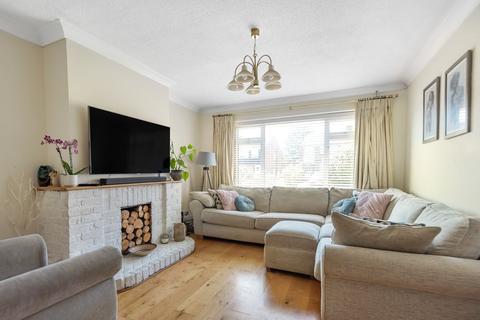 3 bedroom semi-detached house for sale - Barrs Road, Taplow, Maidenhead, SL6