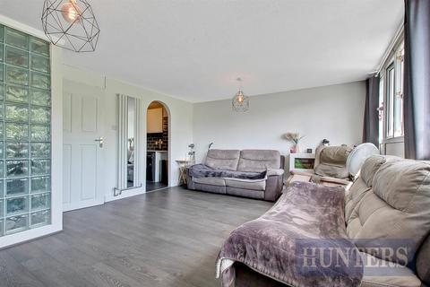 2 Perran Walk, Brentford, TW8 0LT