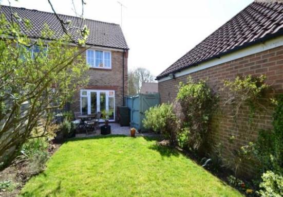 Wokingham Berkshire Rg40 2 Bed End Of Terrace House £1 500 Pcm £