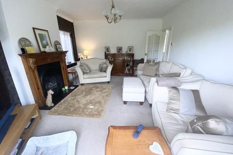 5 Meadow Close, Sutton Coldfield, B74 3JE