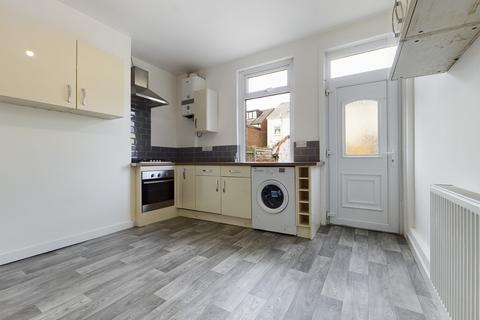 3 bedroom terraced house to rent, Princess Road, Goldthorpe