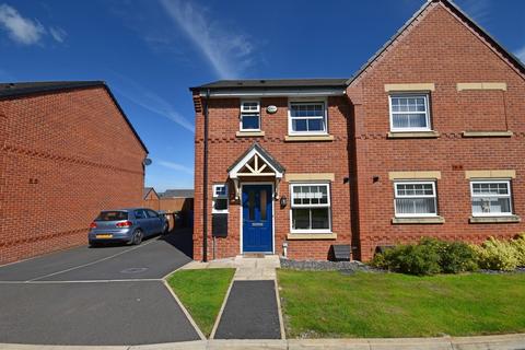3 bedroom semi-detached house for sale - Dairy House Close, Rochdale, OL16 4GB