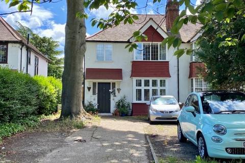 38a Nightingale Road, Carshalton, SM5 2EL