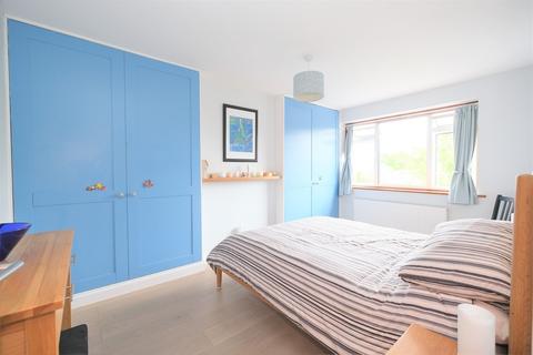 37 Warren Road, Orpington, BR6 6JF