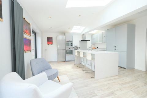 37 Warren Road, Orpington, BR6 6JF