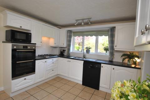56 Arundel Close, Randlay, Telford, TF3 2LX
