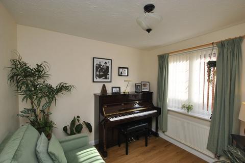 56 Arundel Close, Randlay, Telford, TF3 2LX