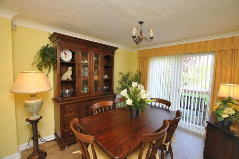 56 Arundel Close, Randlay, Telford, TF3 2LX