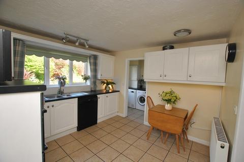 56 Arundel Close, Randlay, Telford, TF3 2LX