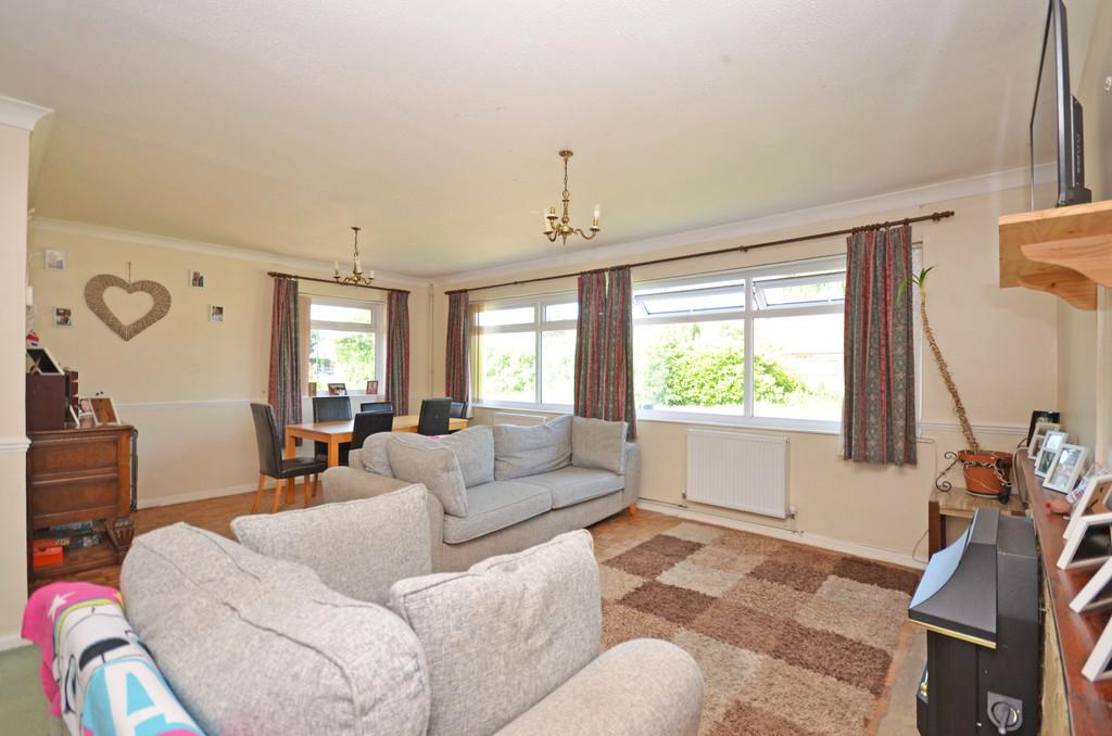 Lovells Close, Nyetimber, Bognor Regis 3 bed detached bungalow for sale ...