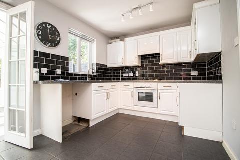 3 bedroom end of terrace house to rent, Maes Y Crofft, Morganstown, Cardiff