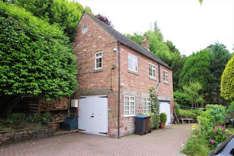 5 bedroom detached house for sale, Station Road, Alton