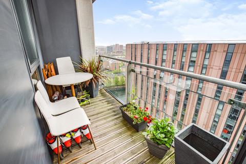 1 bedroom flat for sale, Millennium Tower, The Quays, Salford Quays, Greater Manchester, M50