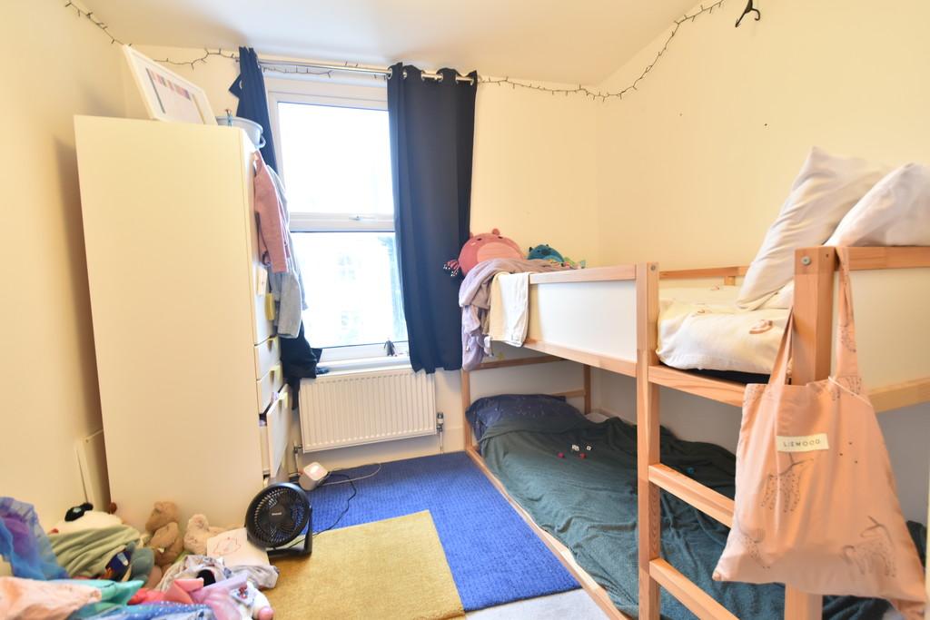 Second bedroom - Kids bedroom