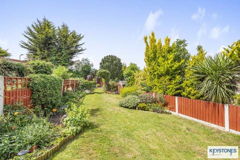 189 Clockhouse Lane, Romford, RM5 2TL