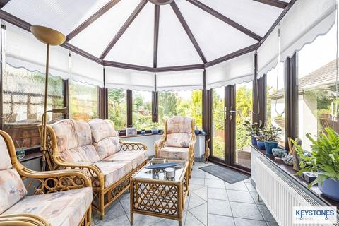 189 Clockhouse Lane, Romford, RM5 2TL