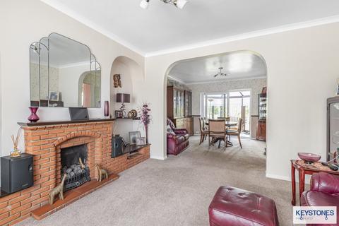 189 Clockhouse Lane, Romford, RM5 2TL