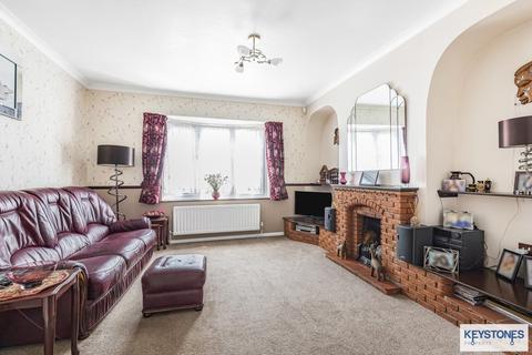 189 Clockhouse Lane, Romford, RM5 2TL