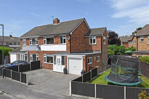 4 Oxton Drive, Tadcaster, LS24 8AH