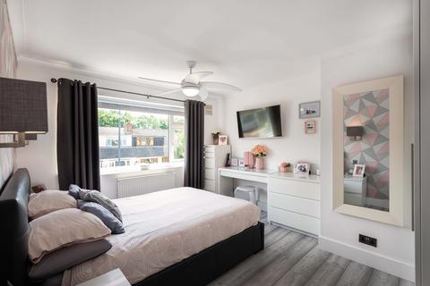 4 Oxton Drive, Tadcaster, LS24 8AH