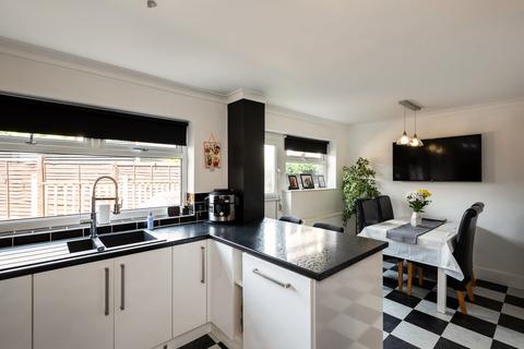 4 Oxton Drive, Tadcaster, LS24 8AH