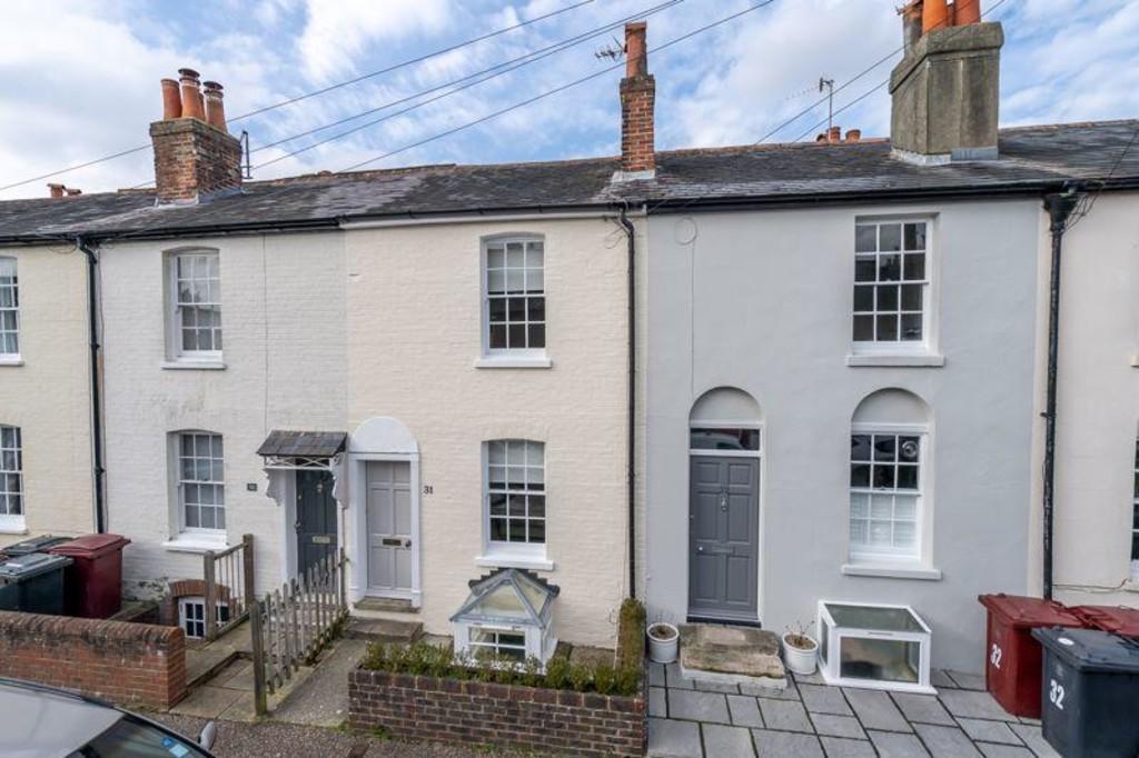 Cavendish Street, Chichester 2 bed terraced house £1,450 pcm (£335 pw)