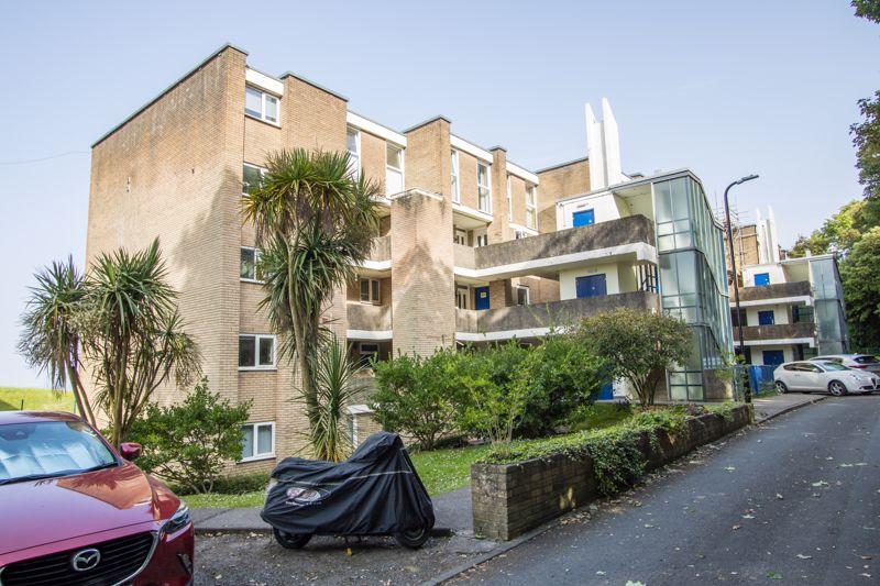 Clwyd, Penarth 1 bed apartment to rent £850 pcm (£196 pw)