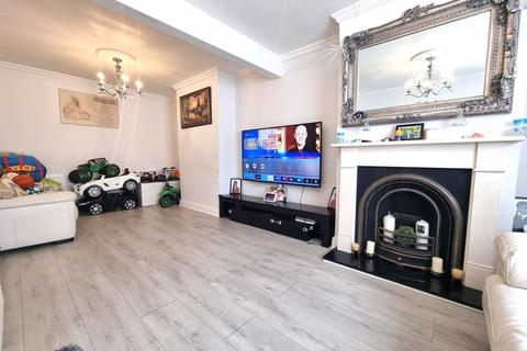 3 bedroom terraced house to rent - Frederick Place, London