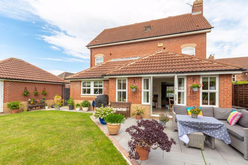 Shawbrow Close, Haydon Grange... 5 bed detached house £525,000